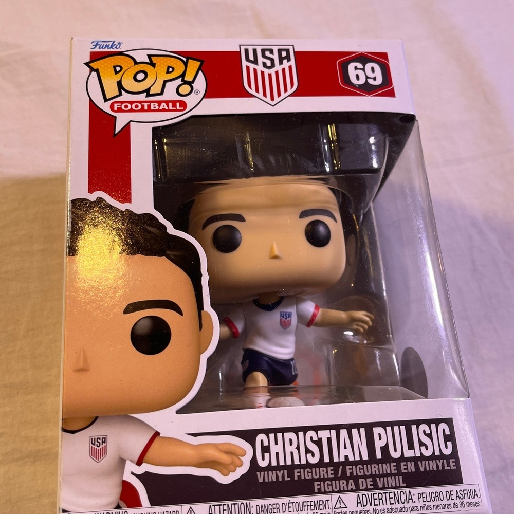 Funko Pop Football Christian Pulisic USA OS White NEW Vinyl Figure 69